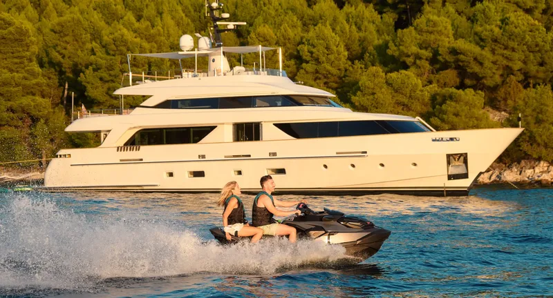 ZULU 3, watertoys 2