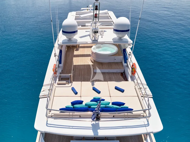 HAKUNA MATATA, on deck 6