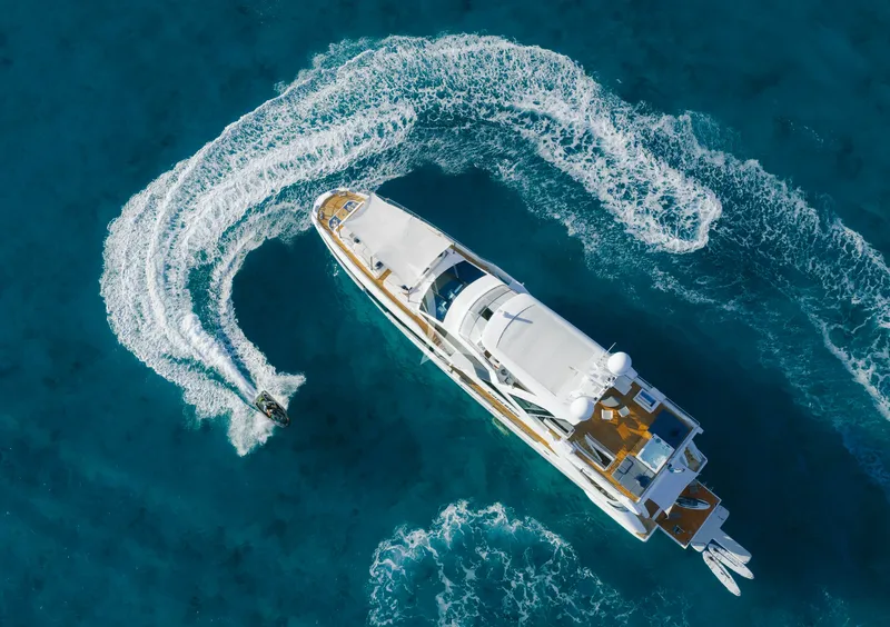 CARPE DIEM, on deck 6