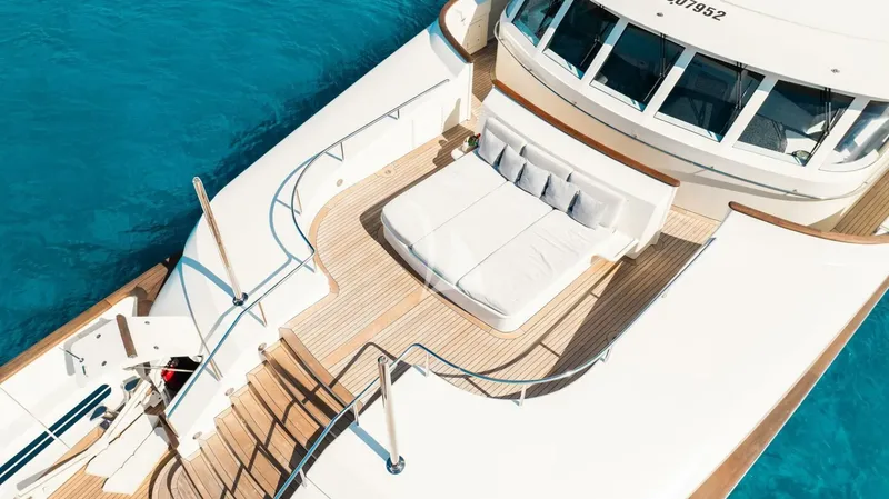 BG, on deck 5
