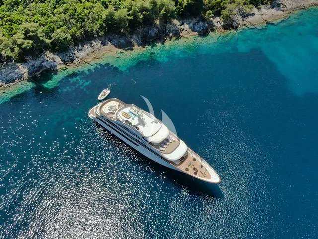 M/Y ANTHEA